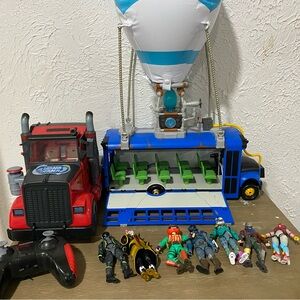 Fortnite Vehicles and Characters